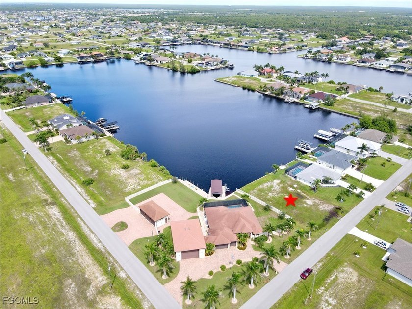 Welcome to your slice of Florida paradise-this vacant lot with - photo 3
