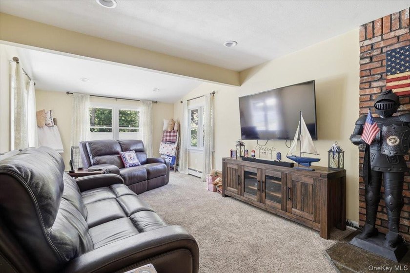 Welcome to this well-maintained 3-bedroom, 1.5-bath ranch - photo 9