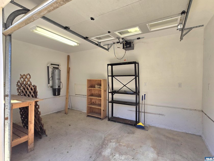 Fantastic Contemporary Single-Level Home in Sunland! Embrace - photo 33