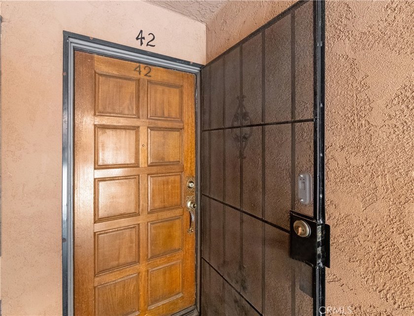 Excellent Opportunity ! This one-bedroom condo is priced - photo 7