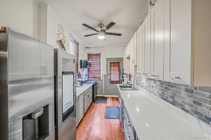 Located in the heart of Cypress Hill . Situated on a quiet - photo 5