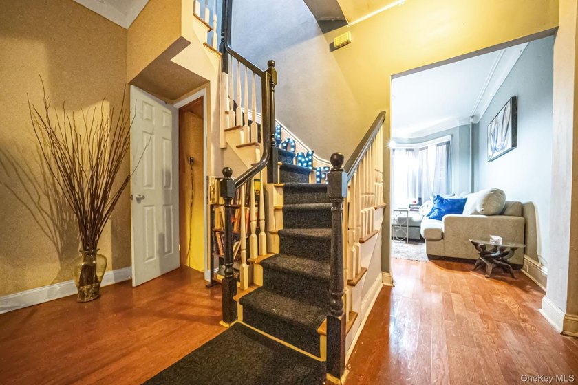 Located in the heart of Cypress Hill . Situated on a quiet - photo 8