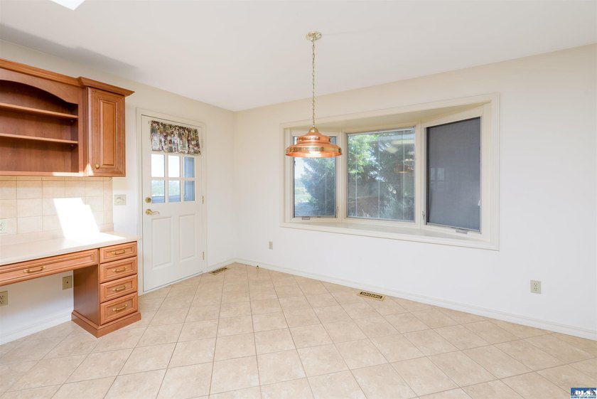 Wake up to sweeping mountain and valley views in one of Sequim's - photo 19
