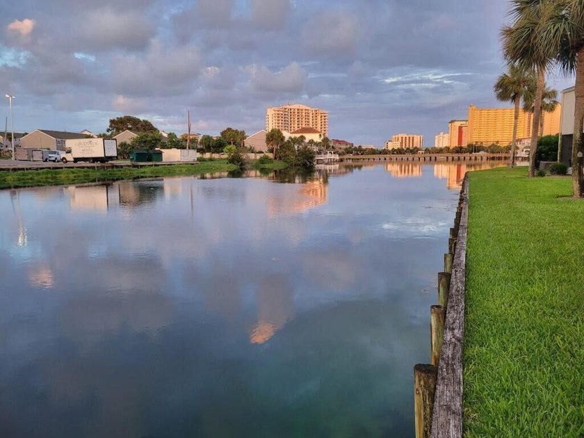 Welcome to Shoreline Towers Unit 2022 located on the second - photo 38