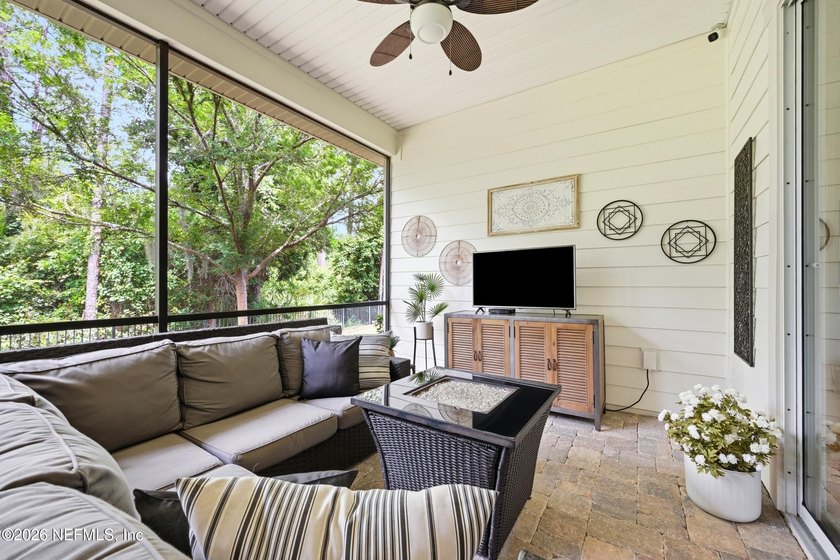 Welcome home to this beautifully maintained 3-bedroom - photo 43