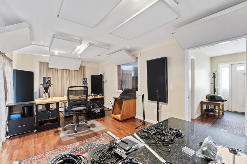 This exceptional MIXED-USE commercial/residential property on - photo 45