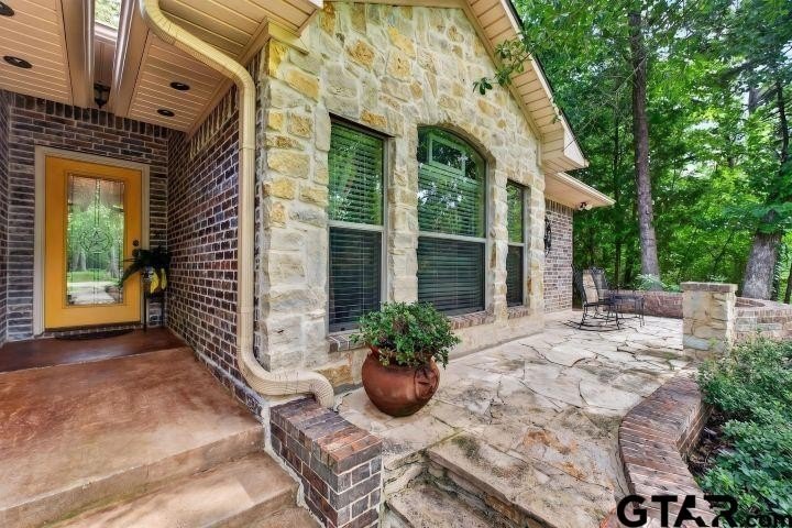 Your Lakeside Sanctuary Awaits: Charming Haven on .59 Acres near - photo 3