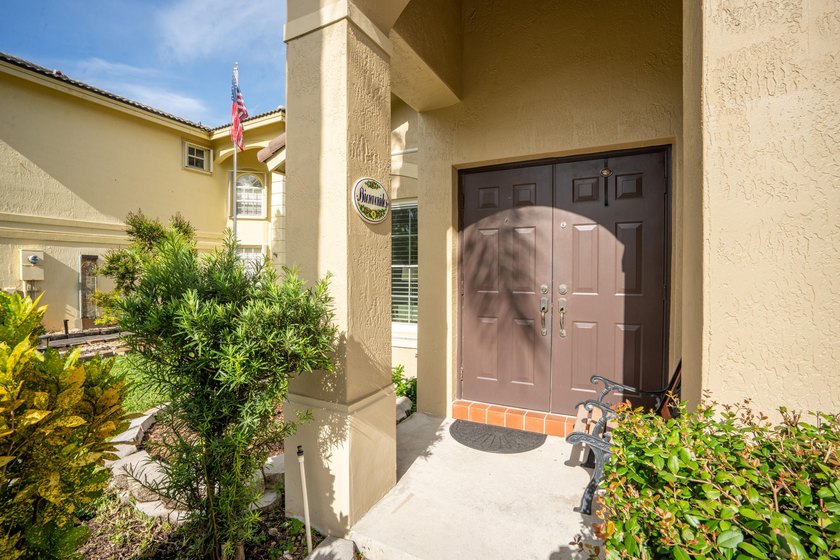 DON'T DELAY, BUY TODAY! This upgraded 4-bedroom, 2.5-bathroom - photo 5