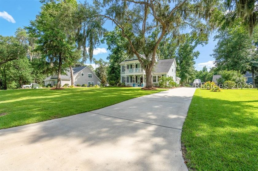 Lowcountry living on a bluff, you'll find this stunning 4 - photo 42