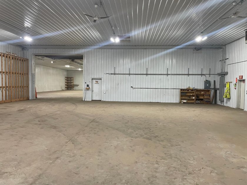 Commercial property for sale. This property has easy access to - photo 15