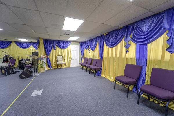 Professional office condo available in a prime West Palm Beach - photo 3