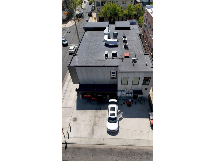 Prime mixed-use investment opportunity just steps from Stockton - photo 5