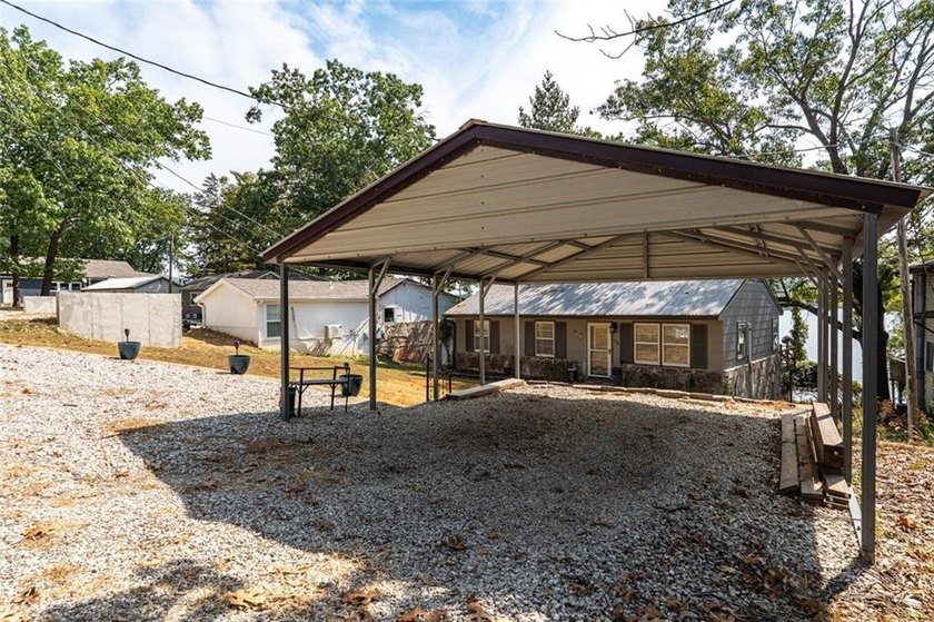 Lakefront Cabin Located at the 47 MM under $350k with Main - photo 6