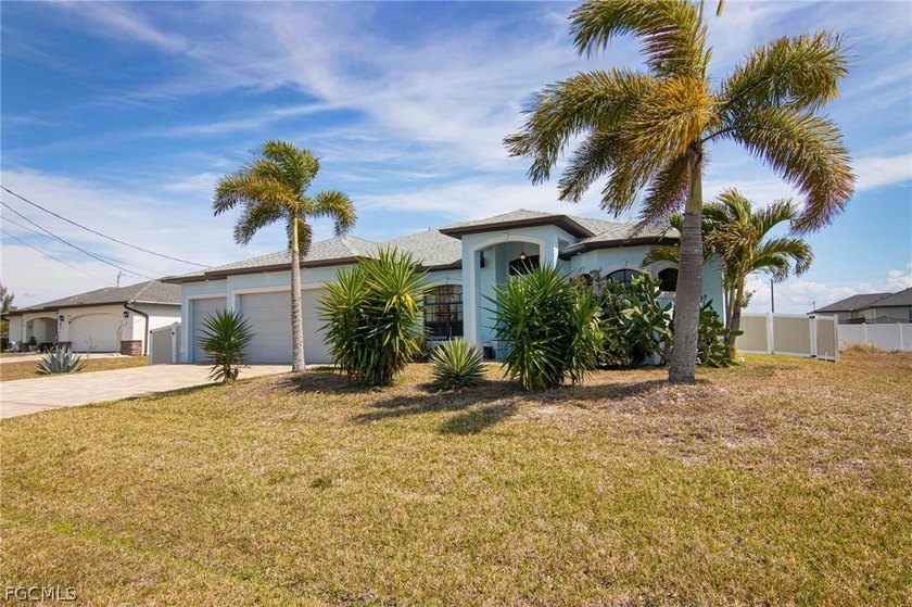 You've found your DREAM HOME in a PRIME location! Absolutely - photo 2