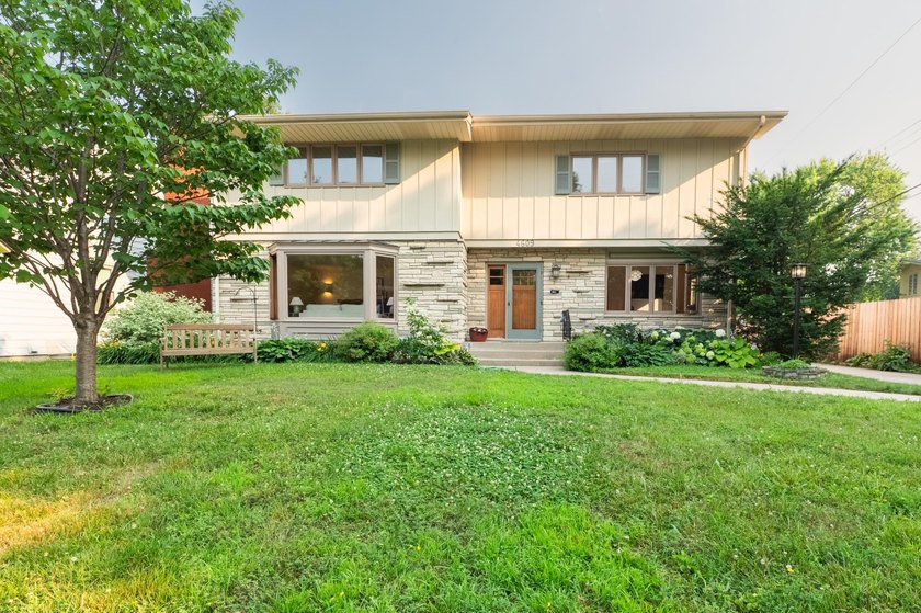 Luxury living meets midcentury charm in this stunning two-story - photo 2