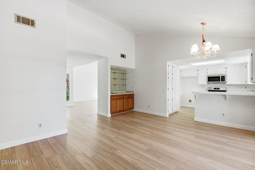 Immaculate and Move in Ready! Highly desirable single story - photo 11