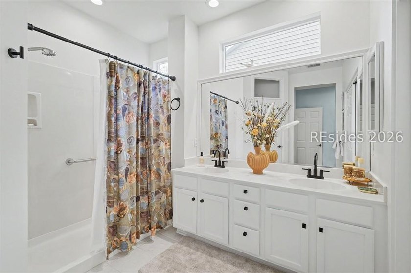 Completely reimagined and move-in ready, this stunning - photo 21