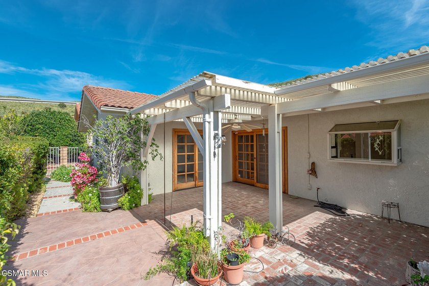 Immaculate and Move in Ready! Highly desirable single story - photo 23
