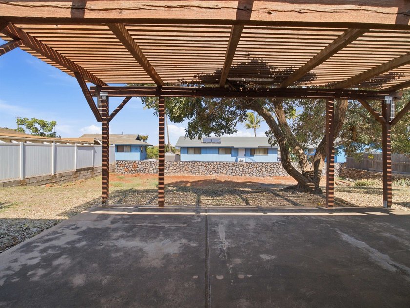 Tucked into a convenient and desirable North Kihei location - photo 7