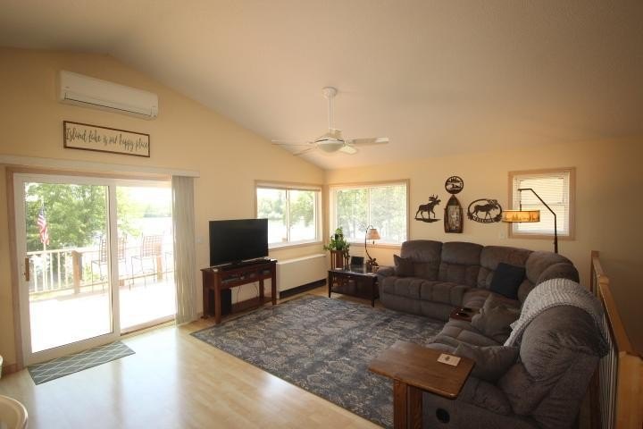 Welcome to Island Lake! This 3-bedroom, 2-bath home with 100 - photo 5