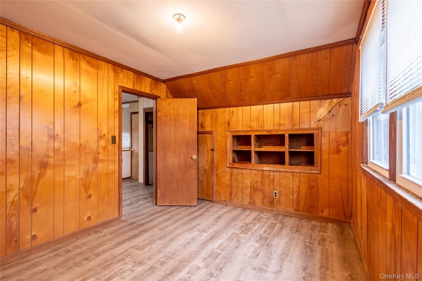 This expansive farm ranch style home features two separate - photo 18