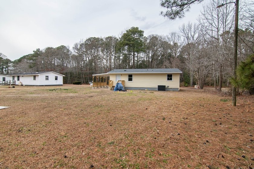 This 3 bedroom home is not only an affordable purchase but a - photo 22