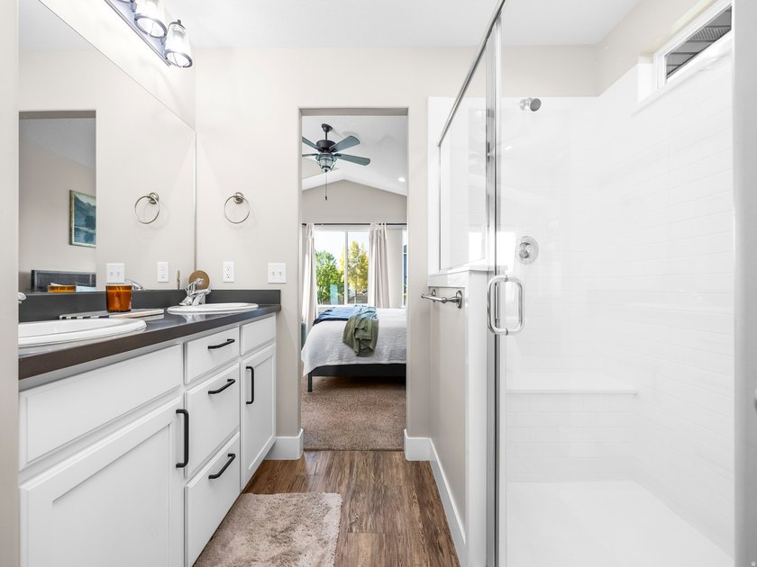7 E STERLING Loop - photo 22