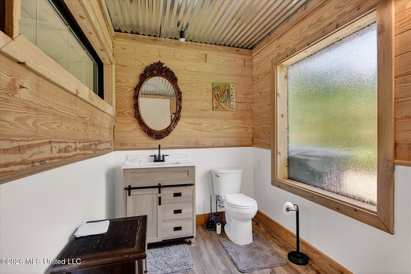 uTucked away on three beautifully landscaped lots, this - photo 25