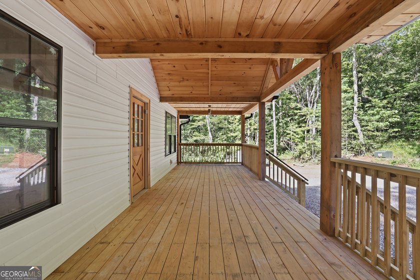 PICTURESQUE NORTHEAST GEORGIA SETTING OF 3 PRIVATE, WOODED ACRES - photo 6