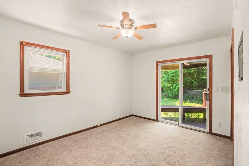 Welcome to this updated Rambler home located just minutes away - photo 10