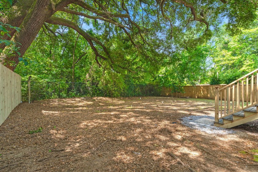 Welcome to 1823 Lisa Street, where thoughtful design, quality - photo 25