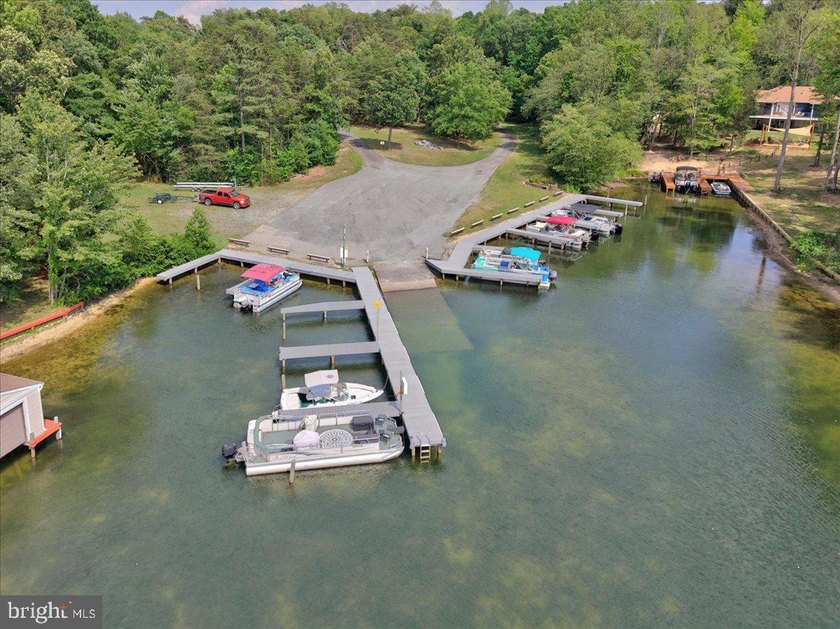 Builder incentive available! Qualified buyers may receive a - photo 3