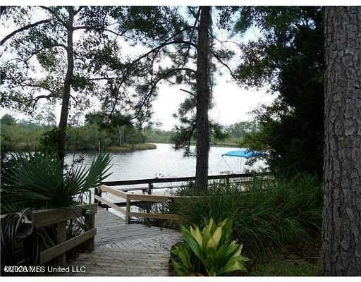 Acadian cottage, 3 bed, 2 1/2 bath, three levels with interior - photo 15