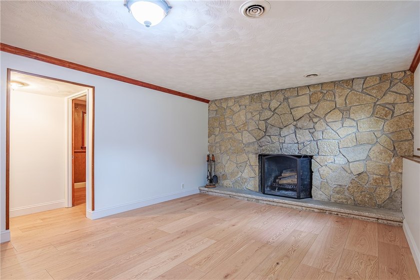 Welcome to your own Oasis, where timeless charm meets modern - photo 29