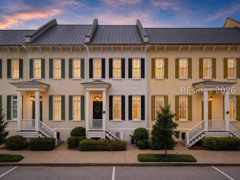 Welcome to your next chapter in one of Beaufort's most beloved - photo 2