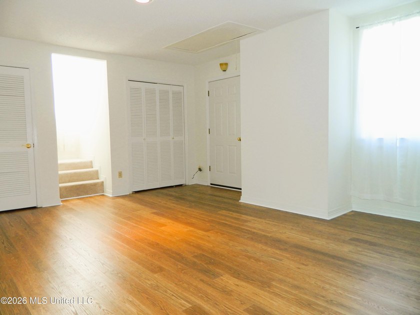 Acadian cottage, 3 bed, 2 1/2 bath, three levels with interior - photo 42
