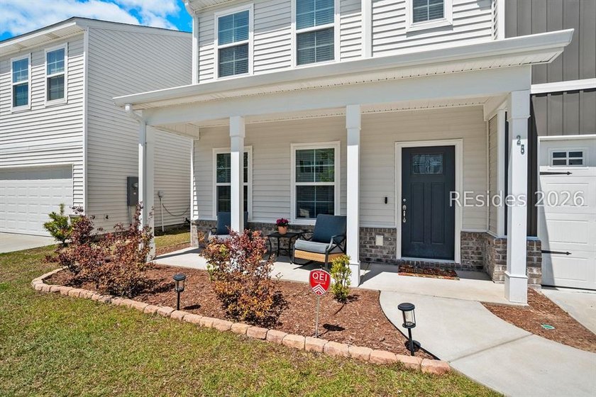 Welcome to 25 Chinquapin! A beautifully maintained home offering - photo 2