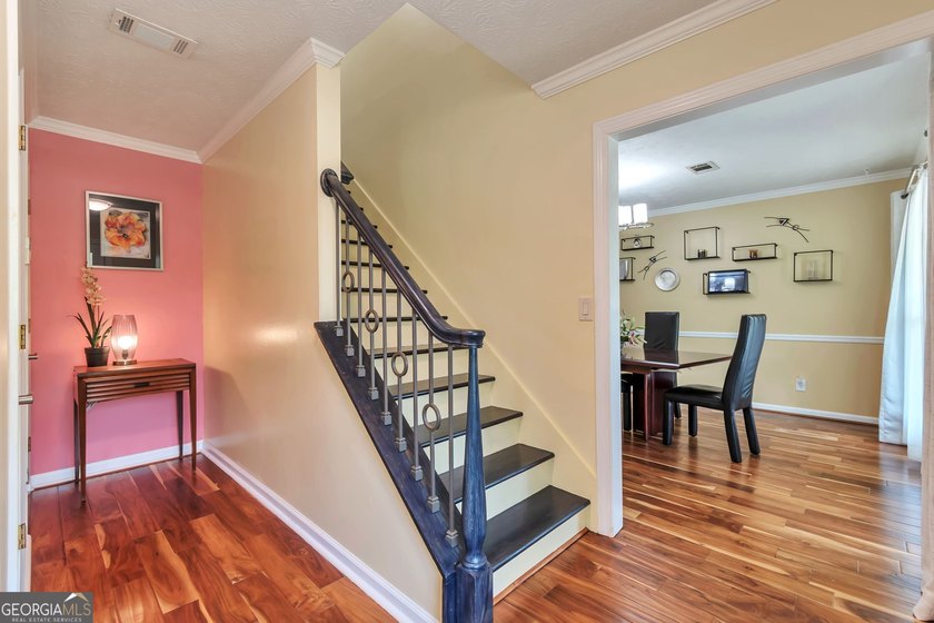 This updated two level home is well maintained in a quiet close - photo 10