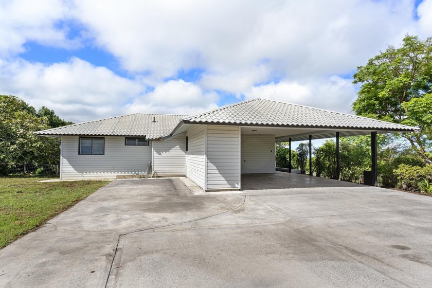 Located on lower Pulehuiki Road in Upper Kula (96790), this 0 - photo 8