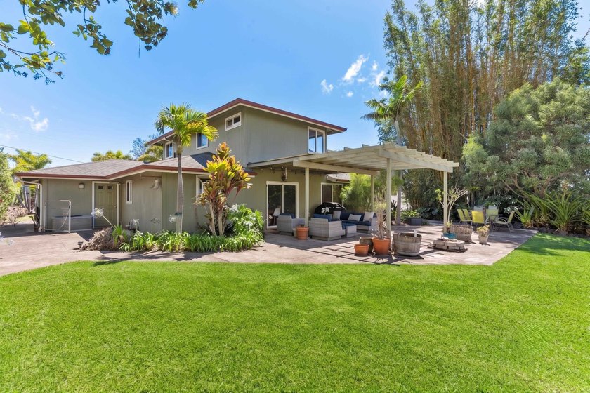Nestled along a peaceful country road in highly sought-after - photo 4