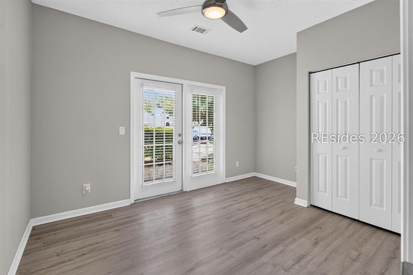 Enjoy effortless Lowcountry living in this beautifully updated - photo 15