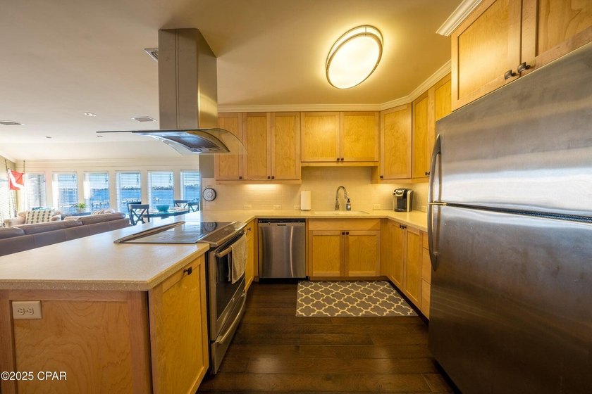 This completely renovated Bayview Villa is located in Bay Point - photo 13