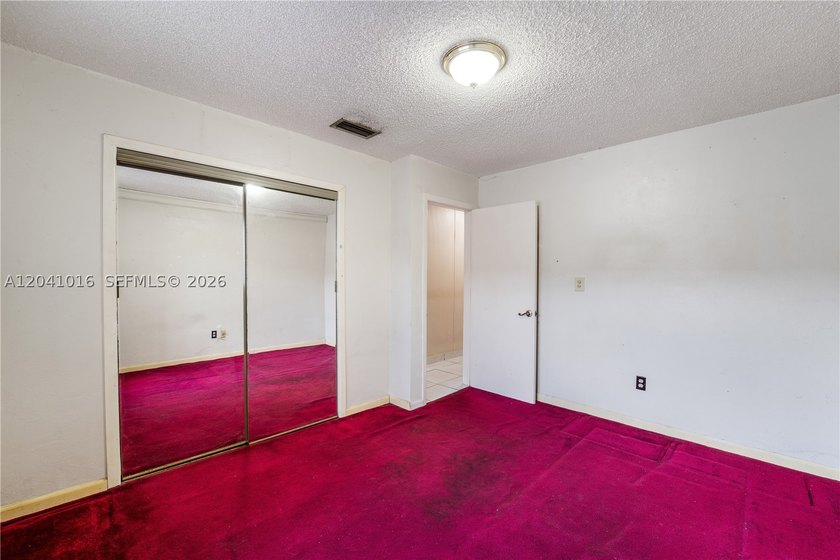 Spacious 3-bedroom, 2-bath home located in a desirable West - photo 22