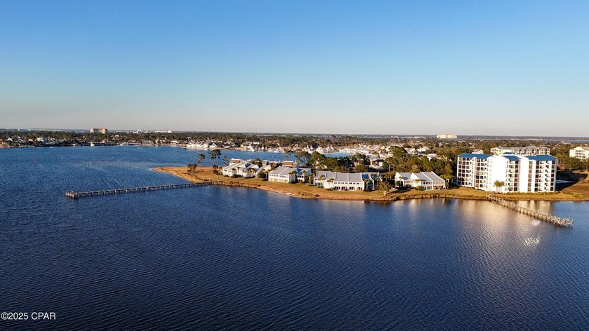 This completely renovated Bayview Villa is located in Bay Point - photo 24