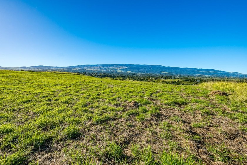 Discover one of Upcountry Maui's most exceptional opportunities - photo 7