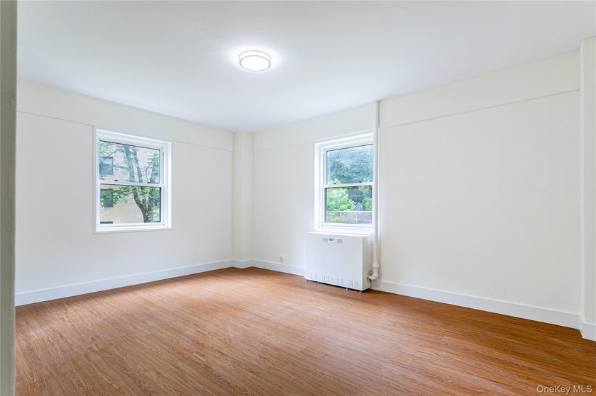 Magnificently renovated 2-bedroom apartment with stainless steel - photo 29