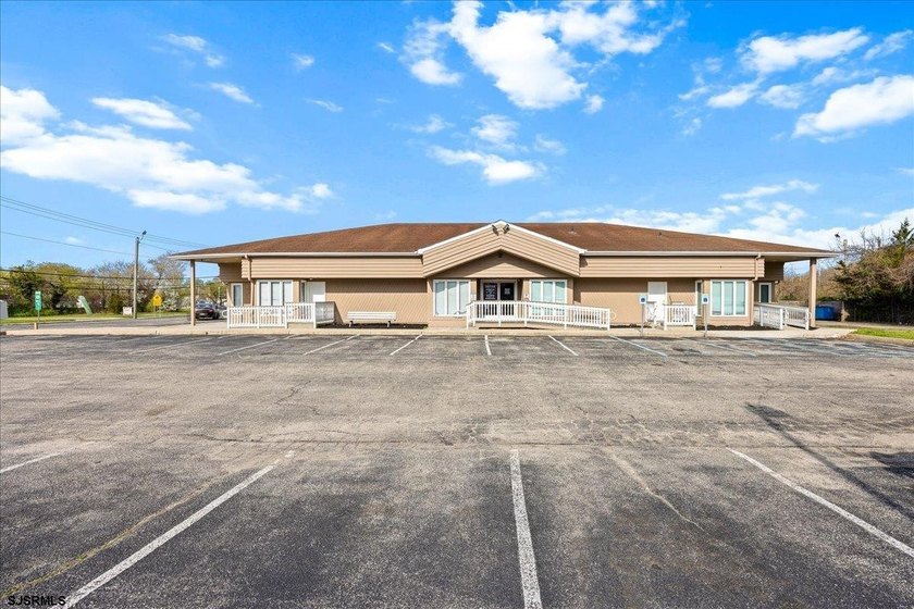 NEW PRICE! PRIME COMMERCIAL OPPORTUNITY ON HIGH-TRAFFIC ROUTE 9! - photo 4