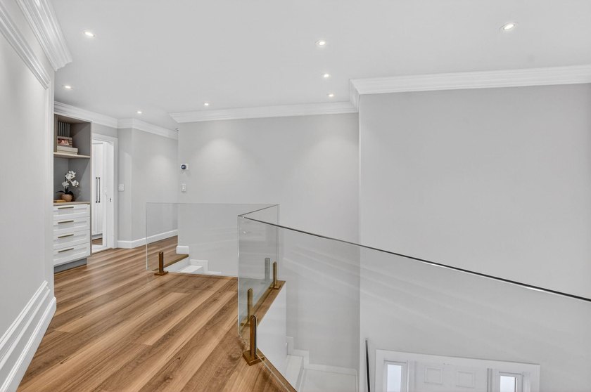 ***PRICE REDUCED FOR QUICK SALE, BRING ALL OFFERS *** Welcome to - photo 35