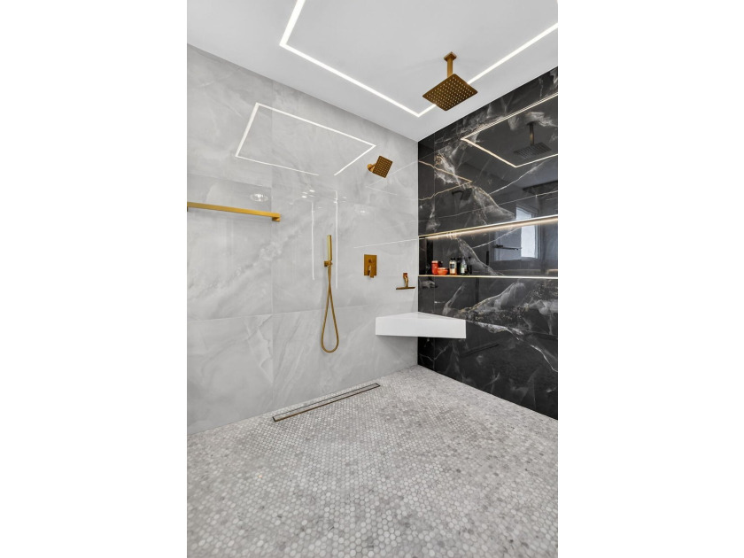 ***PRICE REDUCED FOR QUICK SALE, BRING ALL OFFERS *** Welcome to - photo 48