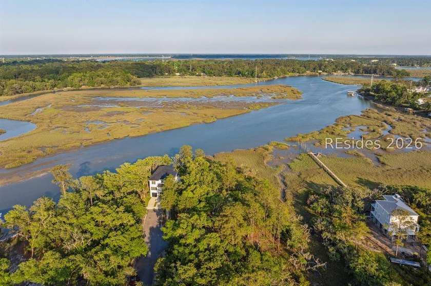 Enjoy waterfront living with a private dock opportunity mere - photo 11